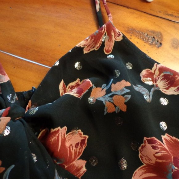 NWT Lush Black Floral Print Tie-Front Skater Dress M - Picture 8 of 11